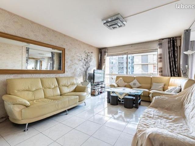 Appartement vente à Paris, Île-de-France