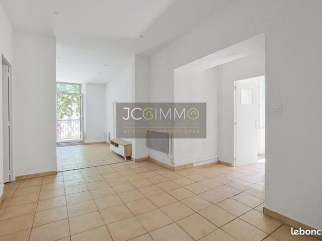 Appartement vente à Arrondissement de Toulon, Solliès-pont