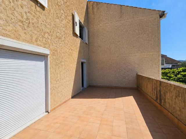 Appartement vente à Hameau des Peyrouas, Le Muy