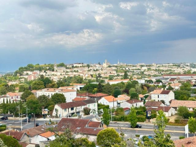Appartement vente à Angoulême, Aignes-et-puypéroux