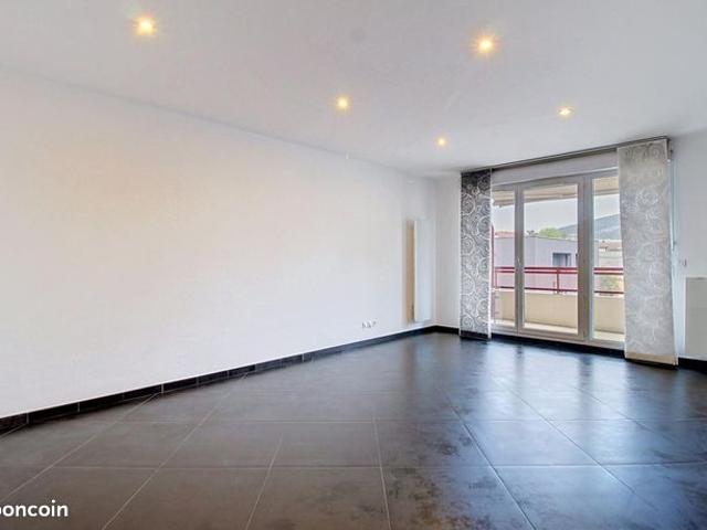 Appartement vente à Saint-Julien-en-Genevois, Annemasse