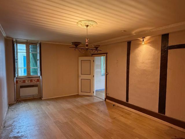 Appartement vente à La Châtre, Cluis