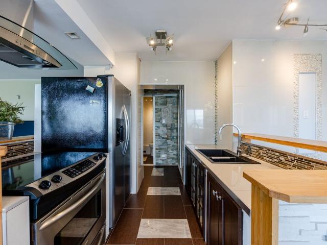 Apartment for rent in Mont-royal, Quebec
