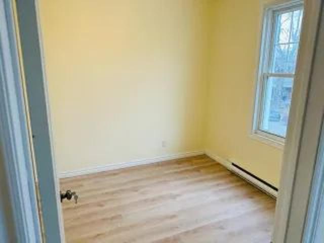 Apartment for rent in Saint-Pierre, Montréal