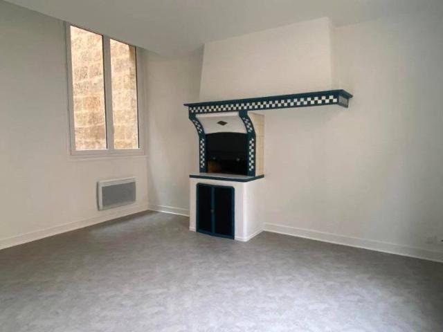Studio location à Bordeaux, Port de la Lune, Bordeaux