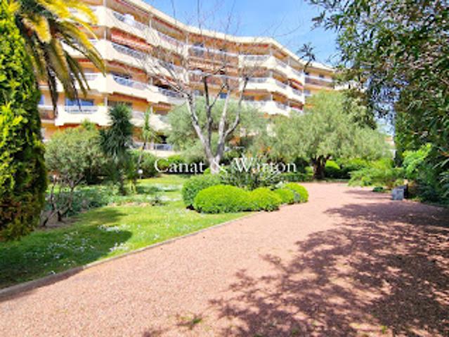 Appartement vente à Arrondissement de Draguignan, Saint-raphaël