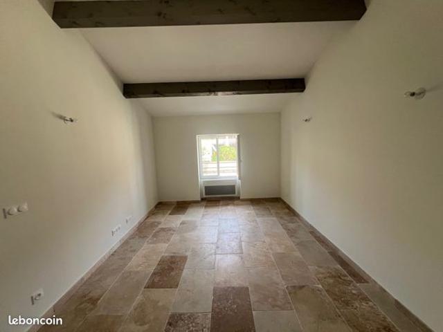 Appartement vente à Aix-en-Provence, Eyguières