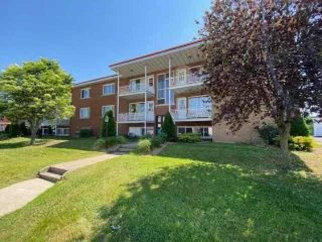 Apartment for rent in La Haute-yamaska, Quebec