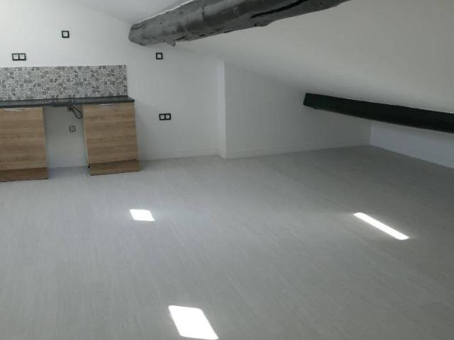 Studio location à Carnot, Saint-Étienne