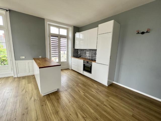 Appartement vente à Trocadéro, Bain-de-Bretagne