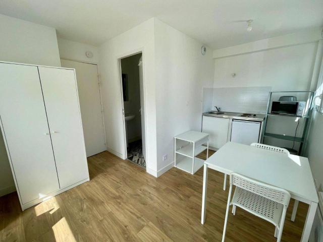 Studio location à Centre Ville - La Fayette - Eblé, Angers