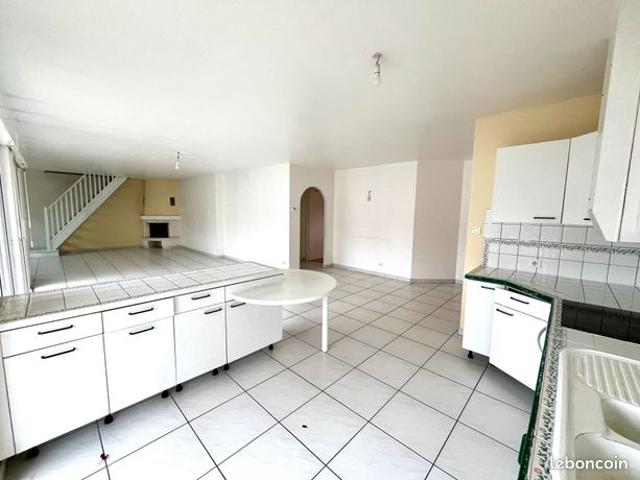 Appartement vente à Montbéliard, Grand-charmont