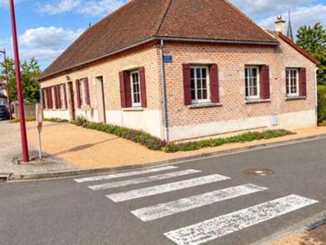 Appartement vente à Neuilly-le-Réal, Allier