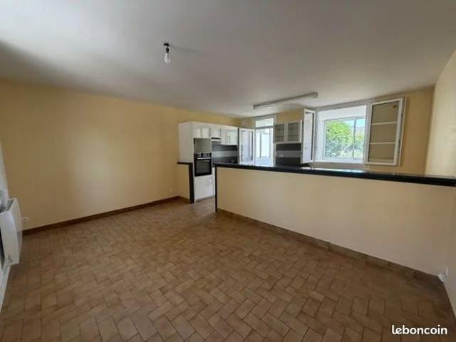 Appartement vente à Chinon, Neuillé-pont-pierre