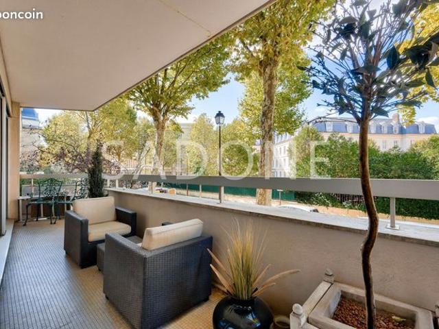 Appartement vente à Neuilly-sur-seine, Martinique