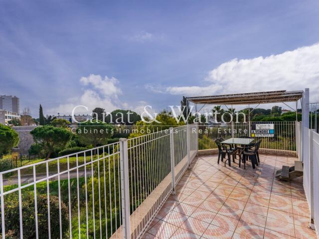 Appartement vente à Arrondissement de Toulon, Hyères