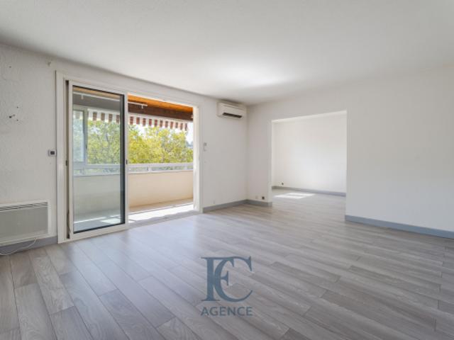 Appartement vente à Saint-Cyr-sur-Mer, Var