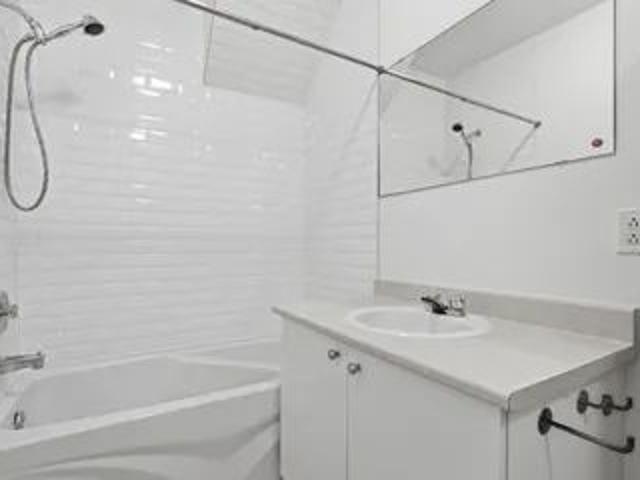 Apartment for rent in St. Leonard's, Quebec