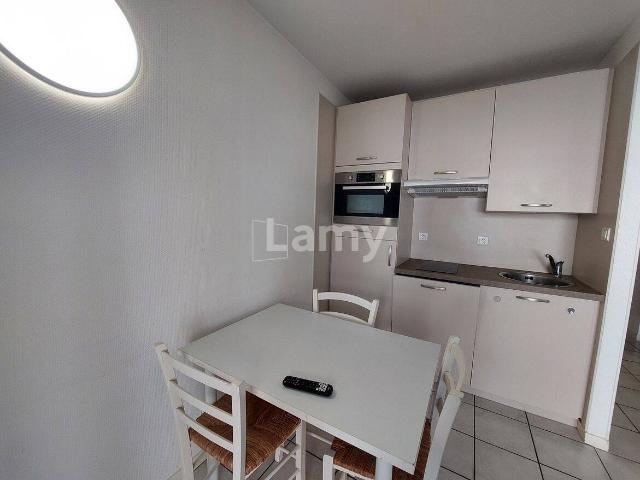 Studio location à Bernezac, Saint-Sulpice-de-Royan