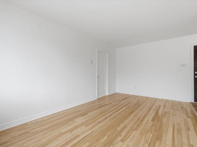 Apartment for rent in St. Leonard's, Quebec