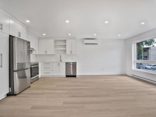 Apartment for rent in St. Leonard's, Quebec