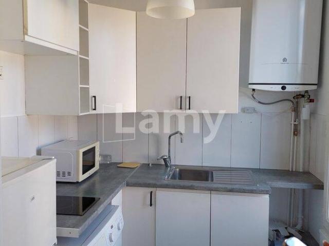 Studio location à Villeneuve-le-Roi, Val-de-Marne