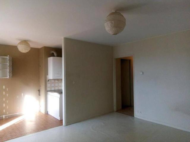 Studio location à Bellerive-sur-Allier, Allier