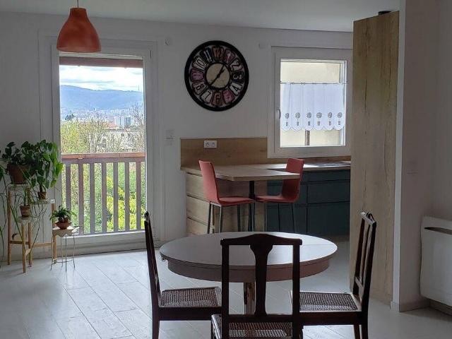 Appartement vente à Saint-priest-en-jarez
