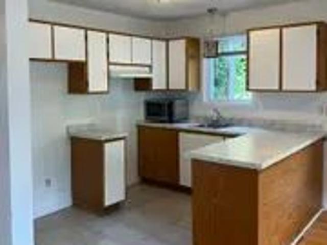 Apartment for rent in Sainte-rose, Quebec