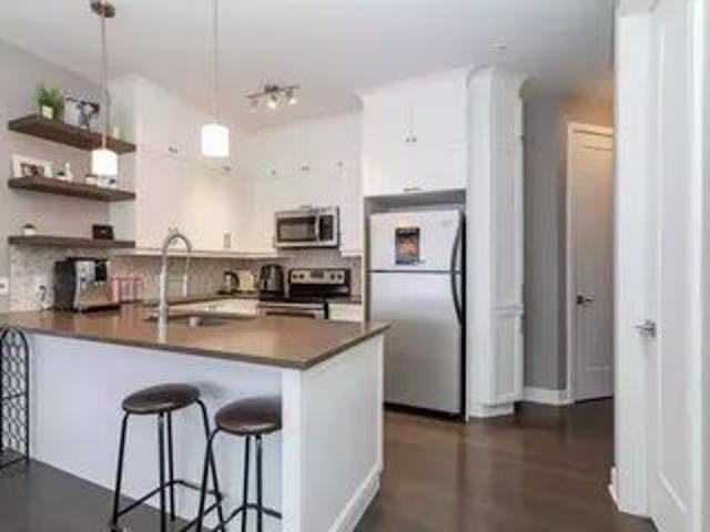 Apartment for rent in Brossard, Quebec