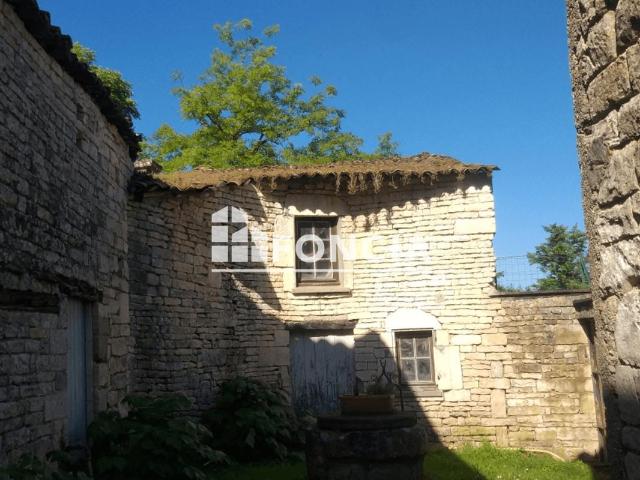 Appartement vente à Confolens, Tusson
