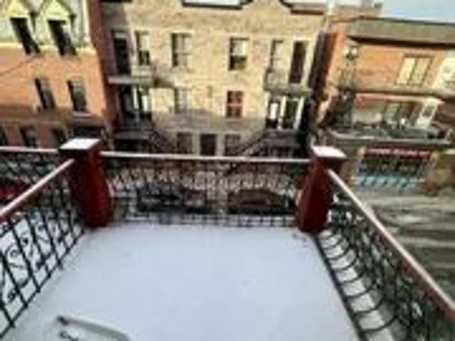 Apartment for rent in Village gai, Montréal