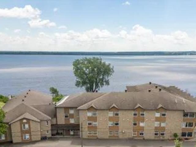 Apartment for rent in Sainte-Marthe-du-Cap, Trois-Rivières