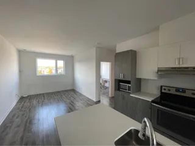 Apartment for rent in Les Moulins, Quebec