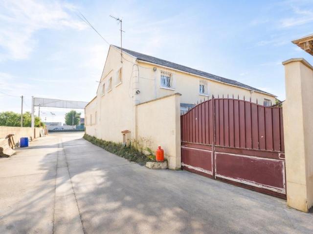 Appartement vente à Étampes, Boissy-sous-saint-yon