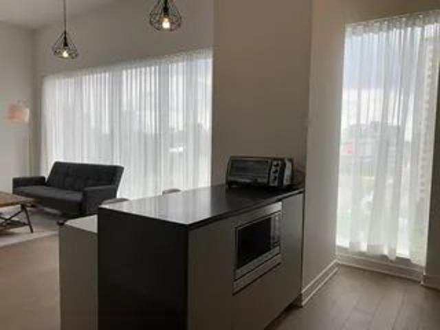 Apartment for rent in Quartier international, Montréal