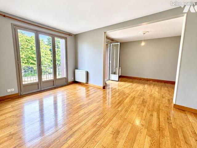 Appartement vente à Saint-Chély-d'Apcher, Lozère