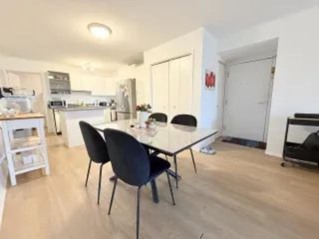 Apartment for rent in Saint-Mathieu, Québec