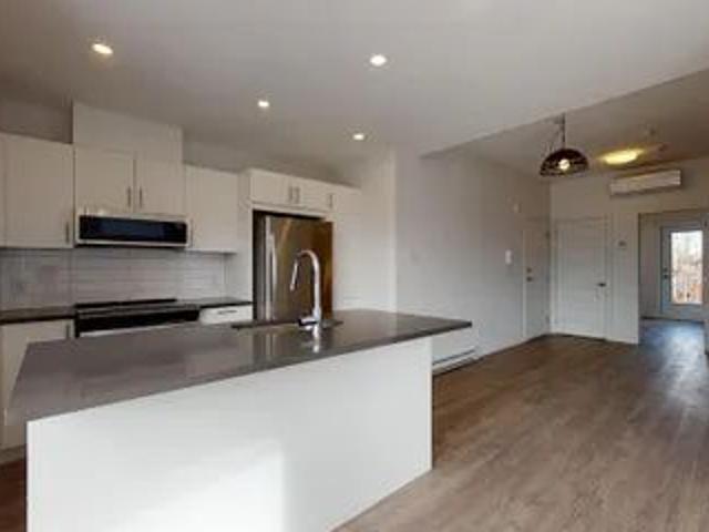 Apartment for rent in St. Leonard's, Quebec