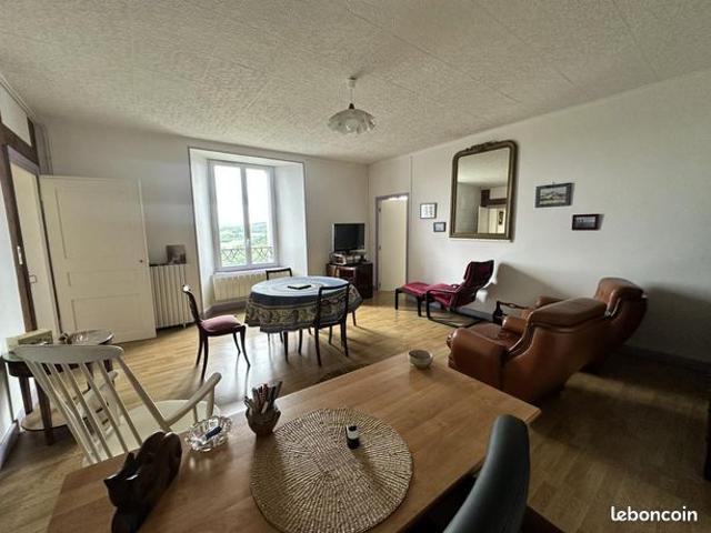 Appartement vente à Saint-Flour, Saint-flour