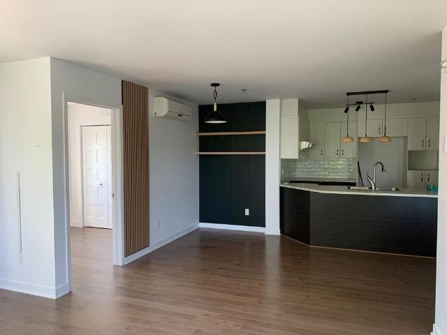Apartment for rent in Laval-des-rapides, Quebec
