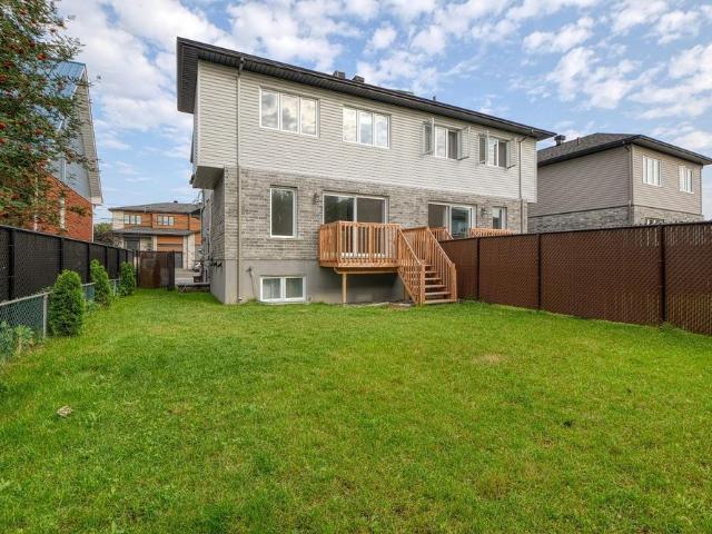 Apartment for rent in Saint-Hubert, Longueuil