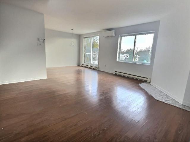 Apartment for rent in Charlemagne, Quebec