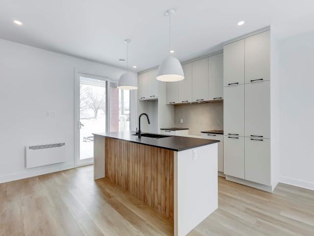 Apartment for rent in Longueuil, Quebec