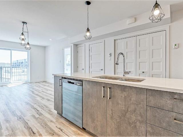 Apartment for rent in Montréal-est, Quebec