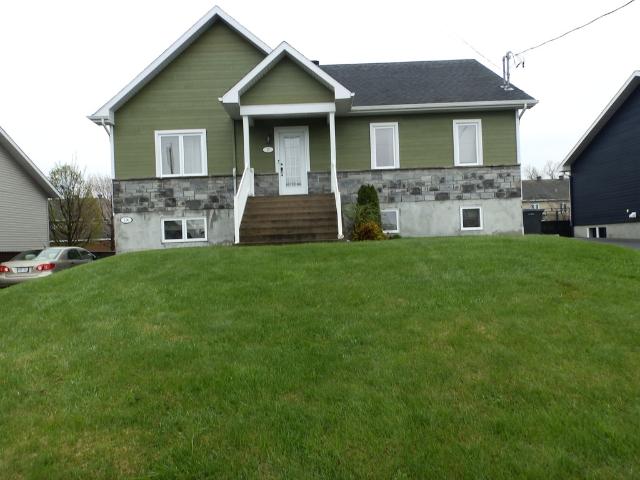 Apartment for rent in Notre-dame-de-lourdes, Quebec