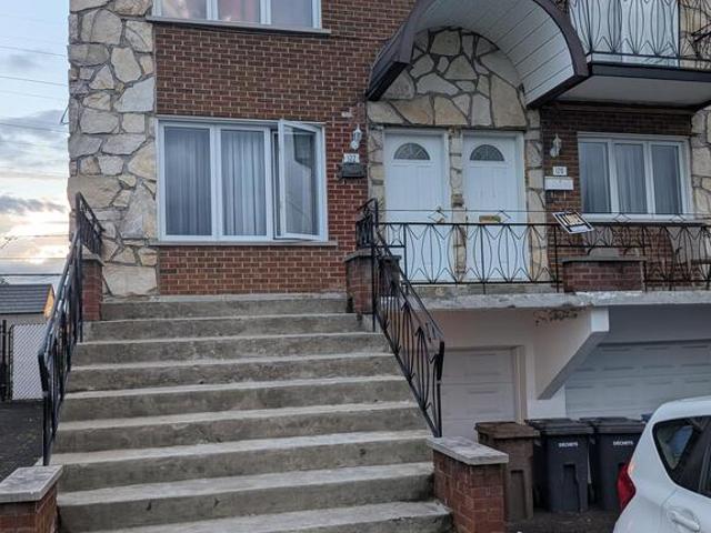 Apartment for rent in Vimont, Quebec