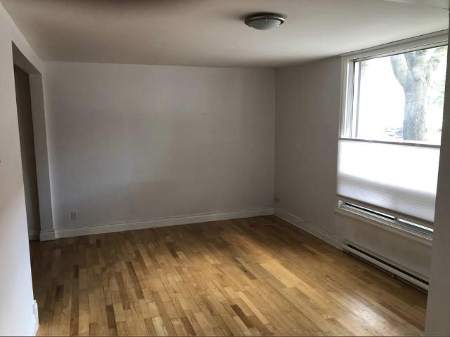 Apartment for rent in St. Leonard's, Quebec