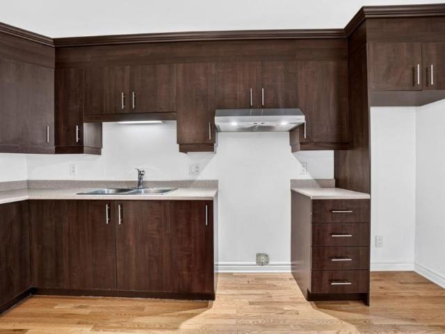 Apartment for rent in Chomedey, Quebec