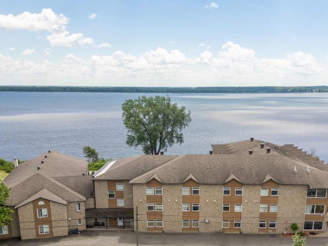 Apartment for rent in Mauricie, Quebec